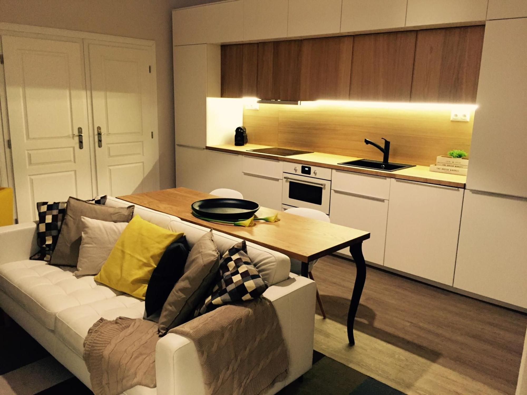 H75 Apartments Kosice Centre Ngoại thất bức ảnh