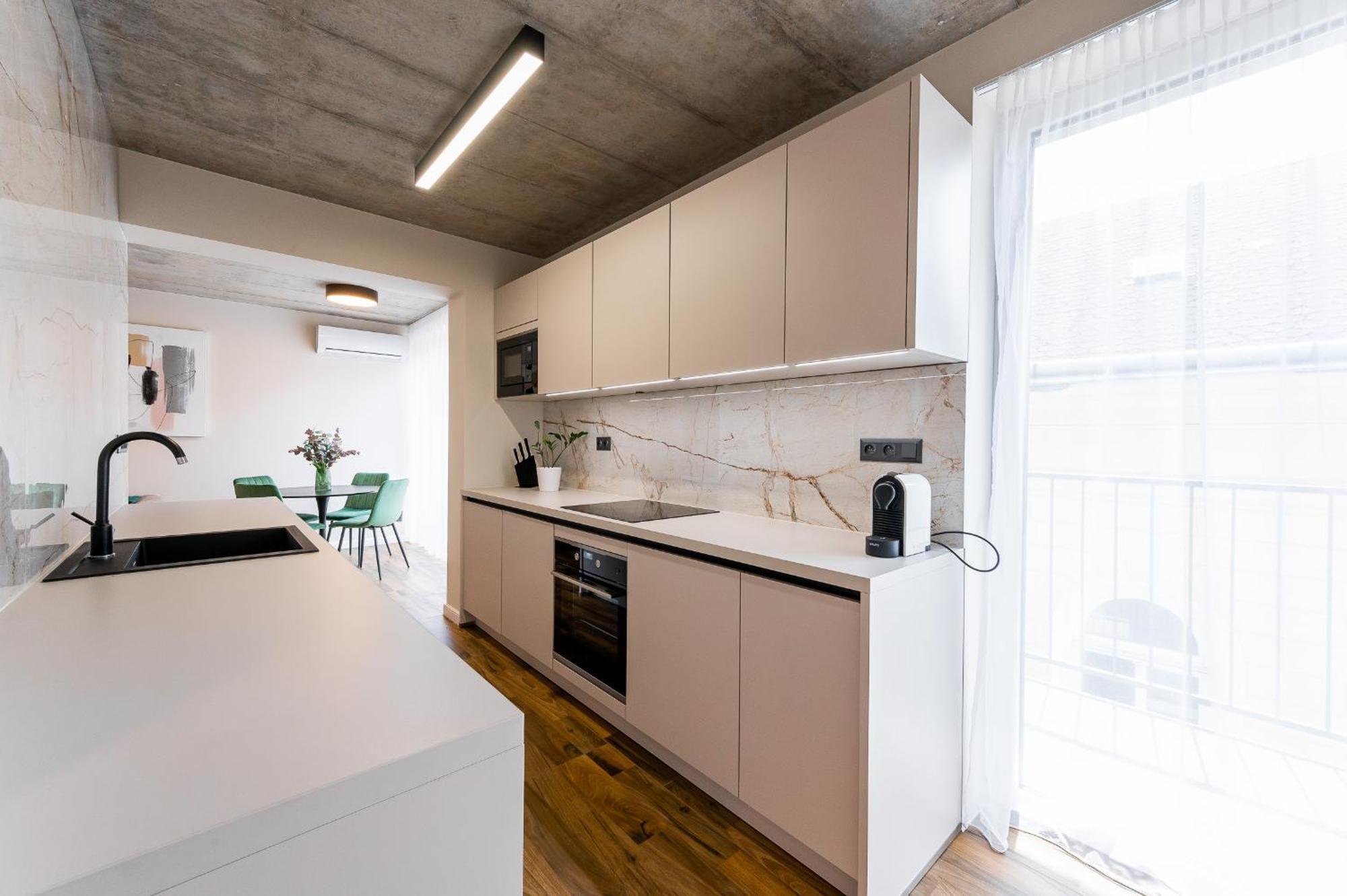 H75 Apartments Kosice Centre Ngoại thất bức ảnh