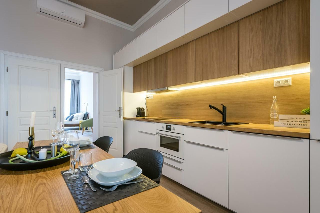 H75 Apartments Kosice Centre Ngoại thất bức ảnh