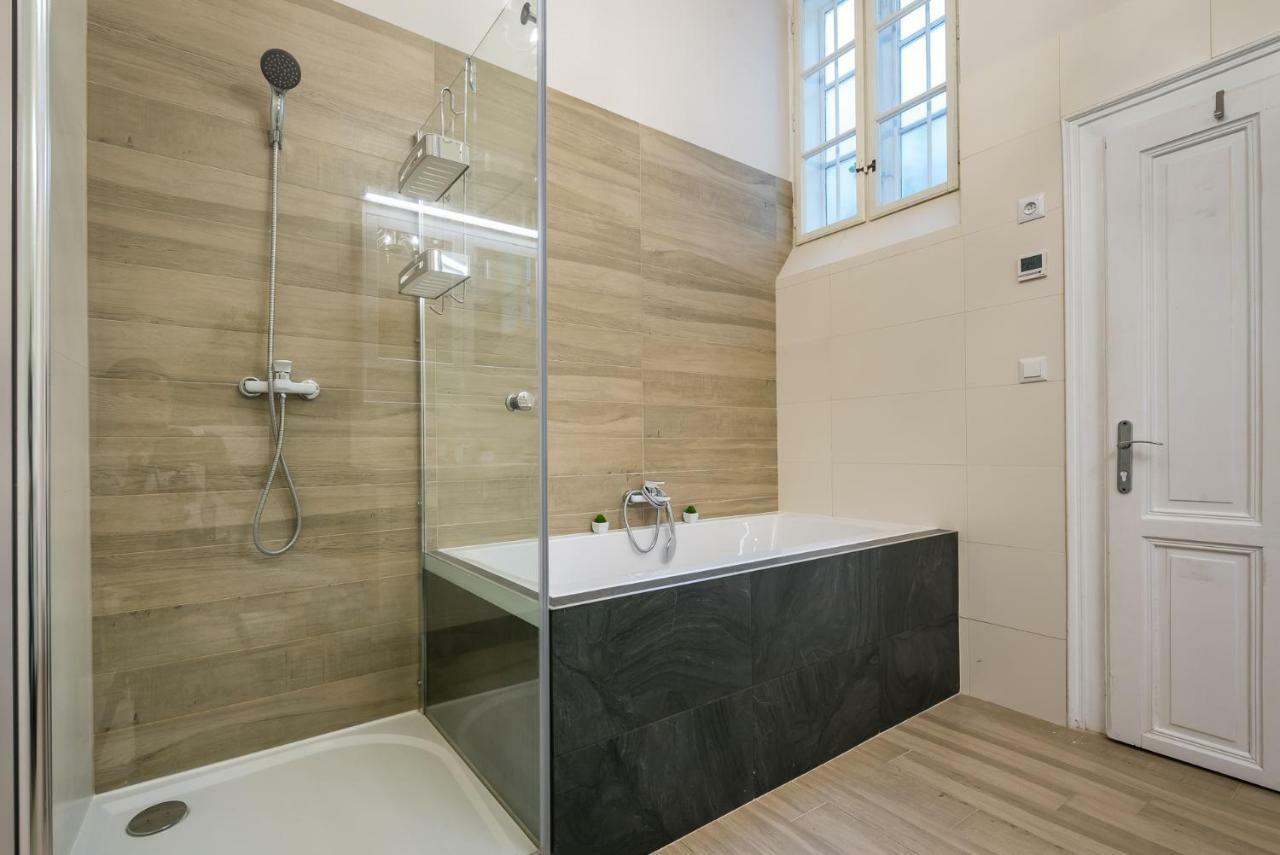 H75 Apartments Kosice Centre Ngoại thất bức ảnh